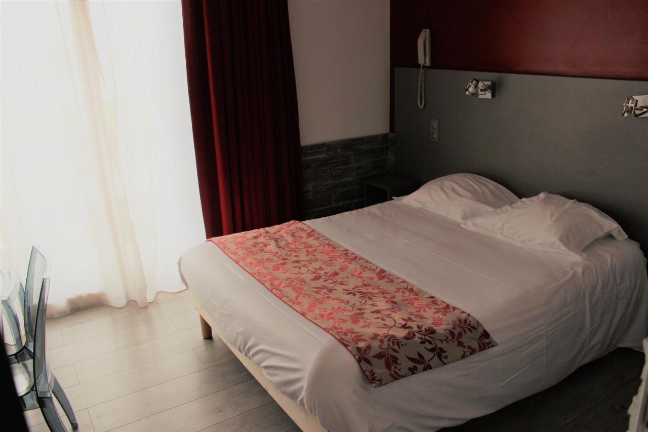 Logis Hotel Restaurant La Vieille Ferme, Macon Nord Sancé Eksteriør bilde