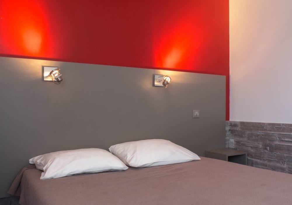 Logis Hotel Restaurant La Vieille Ferme, Macon Nord Sancé Eksteriør bilde